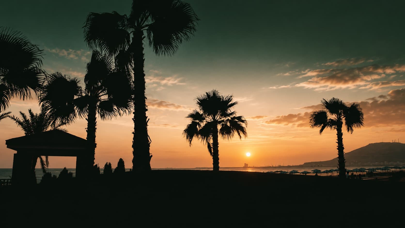 Séjour ouvert sur la terrasse d'un appartement à Agadir